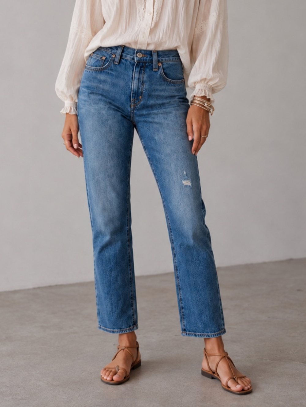 NILI LOTAN High Rise Straight Leg Classic Wash Distressed Blue Boho Denim 25 EUC